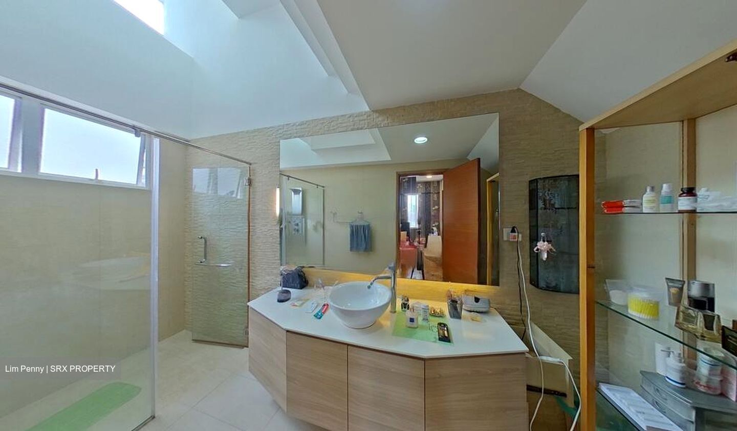 Changi South Lane (D16), Terrace #473624351